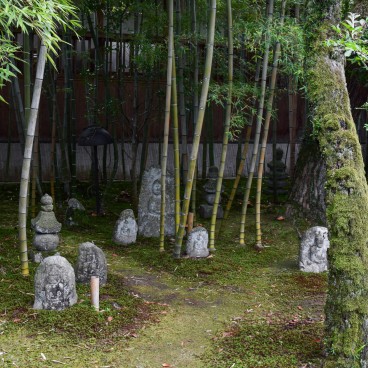 Musée des Cultures du Nord (Niigata), stèles
