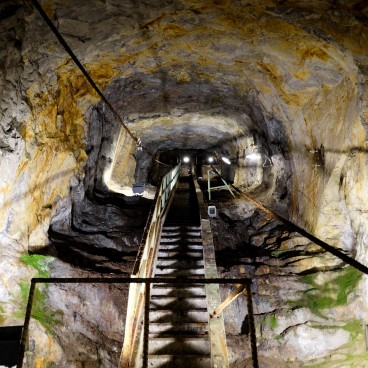 Ikuno Ginzan (Hyogo), Escalier descendant dans les profondeurs de la mine d'argent