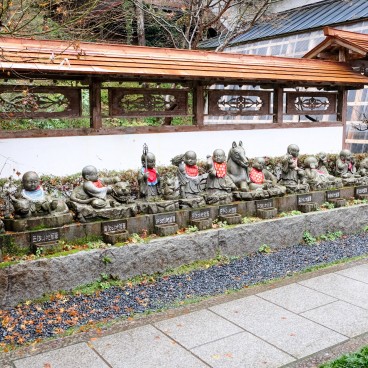 Sanbutsu-ji (Tottori), Statues de Jizo