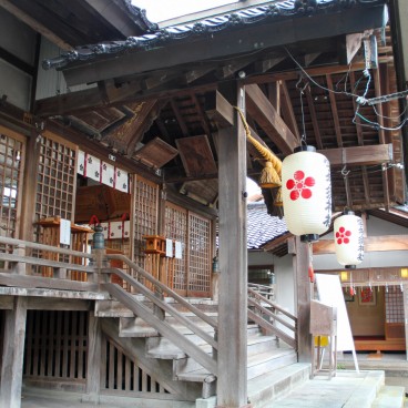 Utasu-jinja dans le quartier Higashi chaya à Kanazawa
