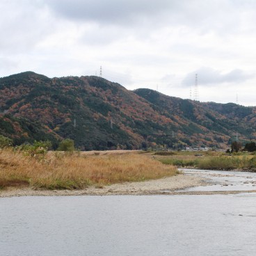 Hozugawa kudari (Kameoka), rivière et paysage de montagne en automne 2