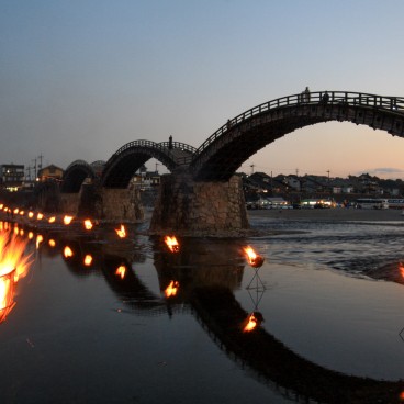Iwakuni, Pont Kintai-kyo de nuit