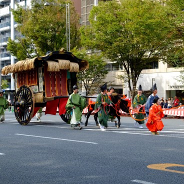 Jidai Matsuri (Kyoto), char tiré par un bœuf, procession de Toyotomi Hideyoshi, époque Azuchi Momoyama