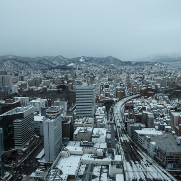 JR Tower T38 à Sapporo, Vue sur les montagnes et la ville en hiver 5