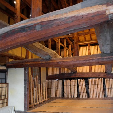 Takehara (Chugoku), Intérieur d'une maison en bois avec des partitions en bambou