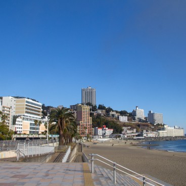 Atami, Vue sur la plage en hiver