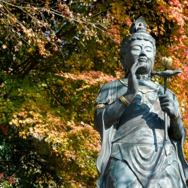 Chikubushima (Lac Biwa), Statue de Kannon