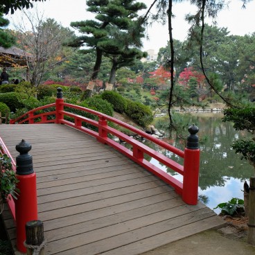 Pont japonais au Shukkei-en