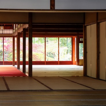 Tenju-an (Kyoto), vue sur l'intérieur du pavillon