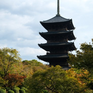 To-ji (Kyoto), Pagode à 5 étages au début de l'automne
