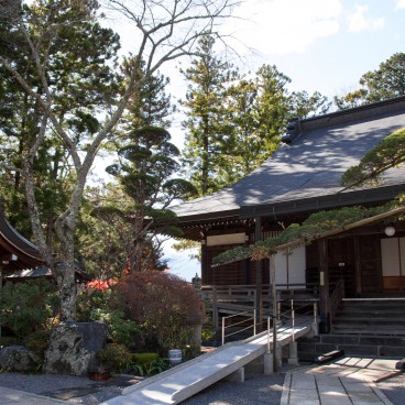  Temple Shofuku-ji, à côté pagode Chureito