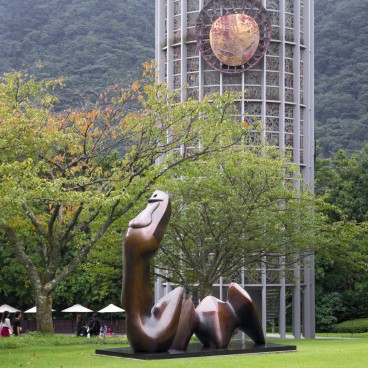 Musée en plein air de Hakone, sculpture de Gabriel Loire (Symphonic Sculpture) 2