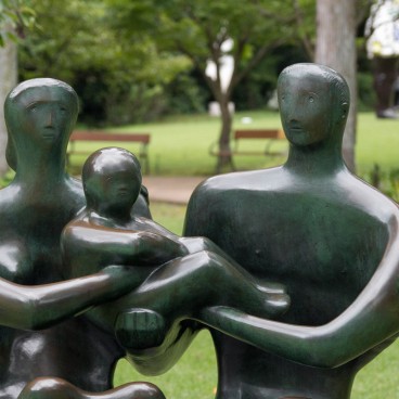 Musée en plein air de Hakone, sculpture de Henry Moore (Family Group)