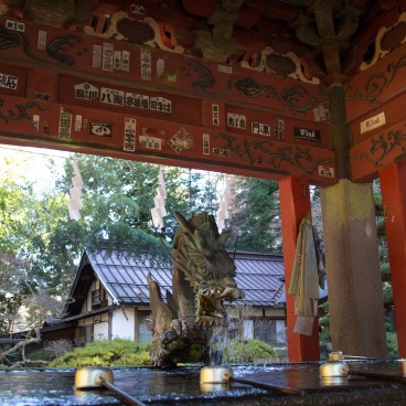 Kitaguchi Hongu Fuji Sengen (Fujiyoshida), Intérieur du pavillon de purification temizuya