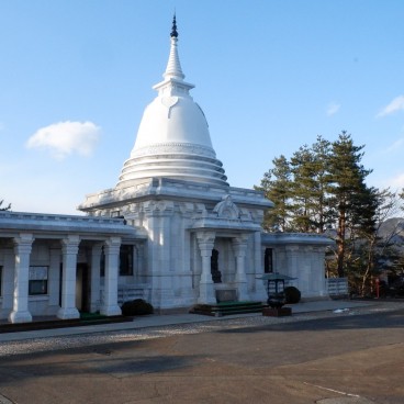 Kamaishi Daikannon (Iwate), Stupa Bussharito