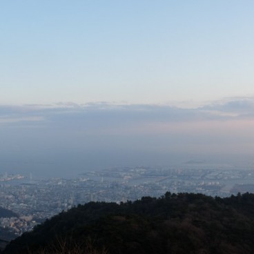 Mont Rokko, panorama en fin de nocturne sur le port de Kobe 2