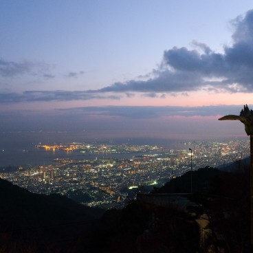 Mont Rokko (Hyogo), panorama nocturne sur la baie d'Osaka et le port de Kobe