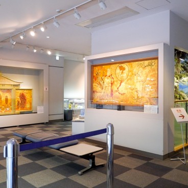 Mosaïques en ambre au Musée de Kuji