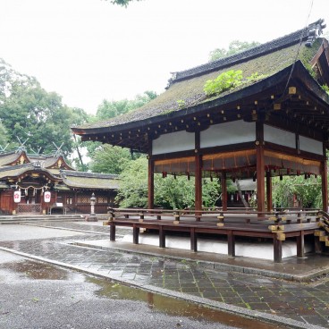 Pavillon Haiden du Hirano-jinja avant sa destruction (juillet 2018)