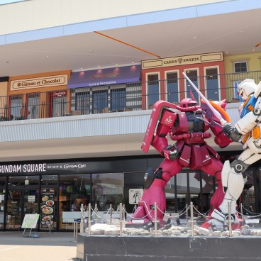 Boutique GUNDAM Square du LaLaport EXPOCITY au nord d'Osaka