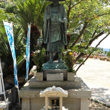 Statue de pèlerin au temple Kimii-dera à Wakayama
