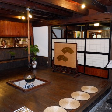 Restaurant de saumon Sennensake Izutsuya 2