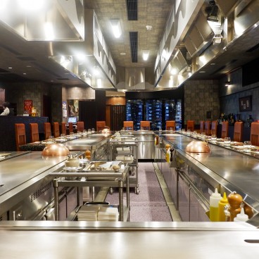 Restaurant Matsukiya (Otsu), comptoir à steaks de bœuf d'Omi 