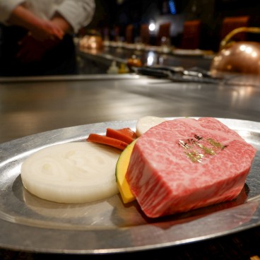 Restaurant Matsukiya (Otsu), steak de bœuf d'Omi cru