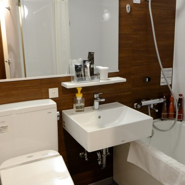 Salle de bain japonaise à l'hôtel 2