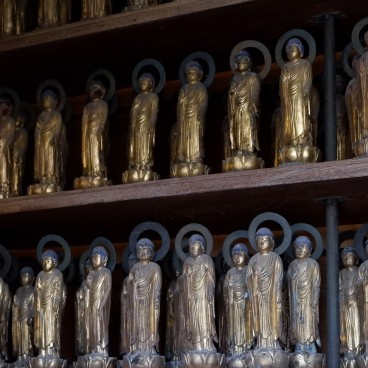 Intérieur du pavillon Ukimido du Mangetsu-ji à Otsu 2