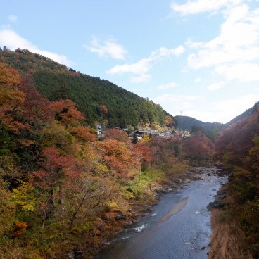 Vallée de Hatonosu en automne (Okutama)