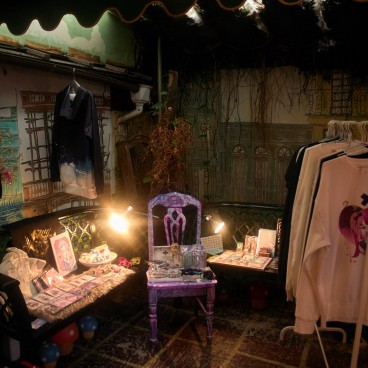 Intérieur de boutique mode hipster à Nakazaki-cho (Osaka)