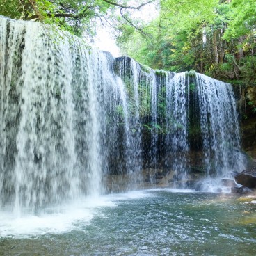 Cascade de Nabegataki (Kumamoto)