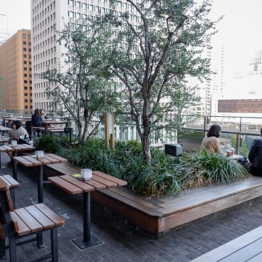 Terrasse en plein air du Marunouchi House 2