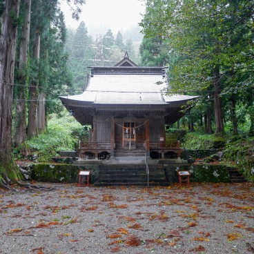 Petit sanctuaire à Ainokura, Gokayama