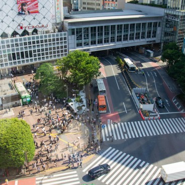 Vue sur le carrefour de Shibuya depuis l'observatoire de Shibuya Magnet