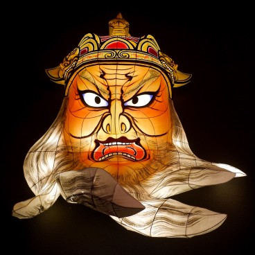 Visage du folklore japonais exposé au Maison Nebuta Warasse (Aomori) 2