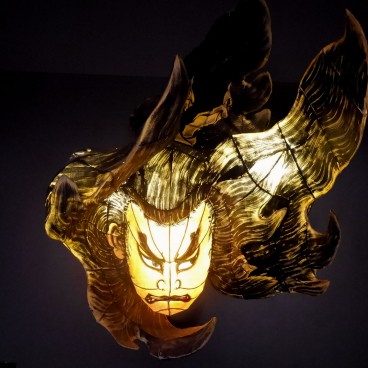 Visage du folklore japonais exposé au Maison Nebuta Warasse (Aomori)