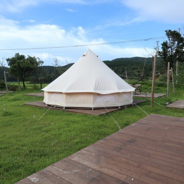 Tente Asgard au Nordisk Village des îles Goto