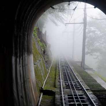Funiculaire entre Tateyama et Bijodaira sur la Route Alpine 2