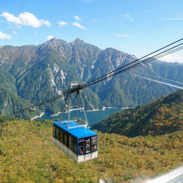 Téléphérique de Tateyama entre Daikanbo et Kurobedaira