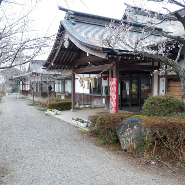 Sanctuaire Gokoku Ibarakiken au jardin Kairaku-en (Mito) 3