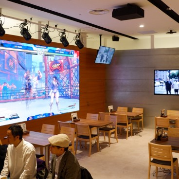 Café e-sport au Shibuya PARCO (Tokyo)