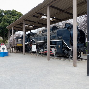 Parc Asukayama, Locomotive de l'aire de jeux pour les enfants