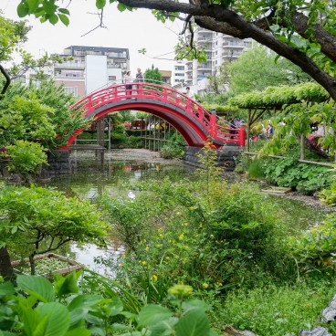 Pont taiko-bashi au sanctuaire Kameido Tenjin à Tokyo