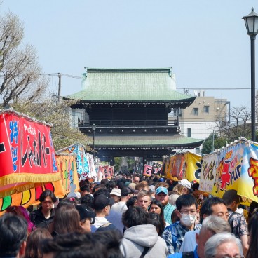 Kanamara Matsuri, Ambiance du festival au sanctuaire Kanayama 2