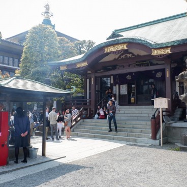 Kanamara Matsuri, Pavillon Fudo-do du temple Kawasaki Daishi