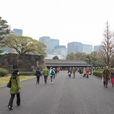 Allée de Kokyo Higashi Gyoen à Tokyo
