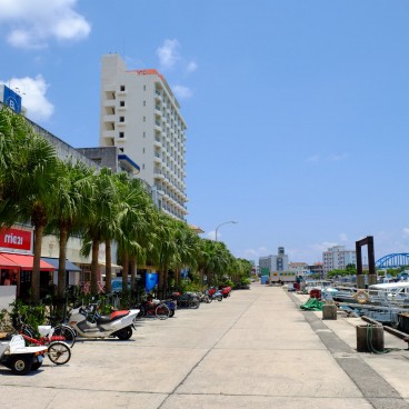Quartier de Misakicho à Ishigaki, port maritime et embarcadère ferry