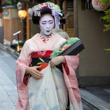 Maiko en kimono à Kyoto 2